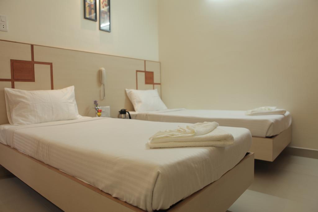 Our Nest Hotel Hyderabad Exterior photo
