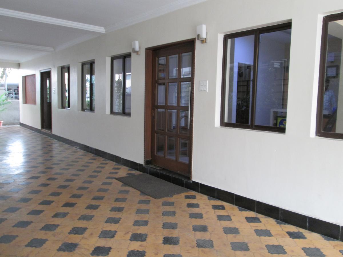 Our Nest Hotel Hyderabad Exterior photo